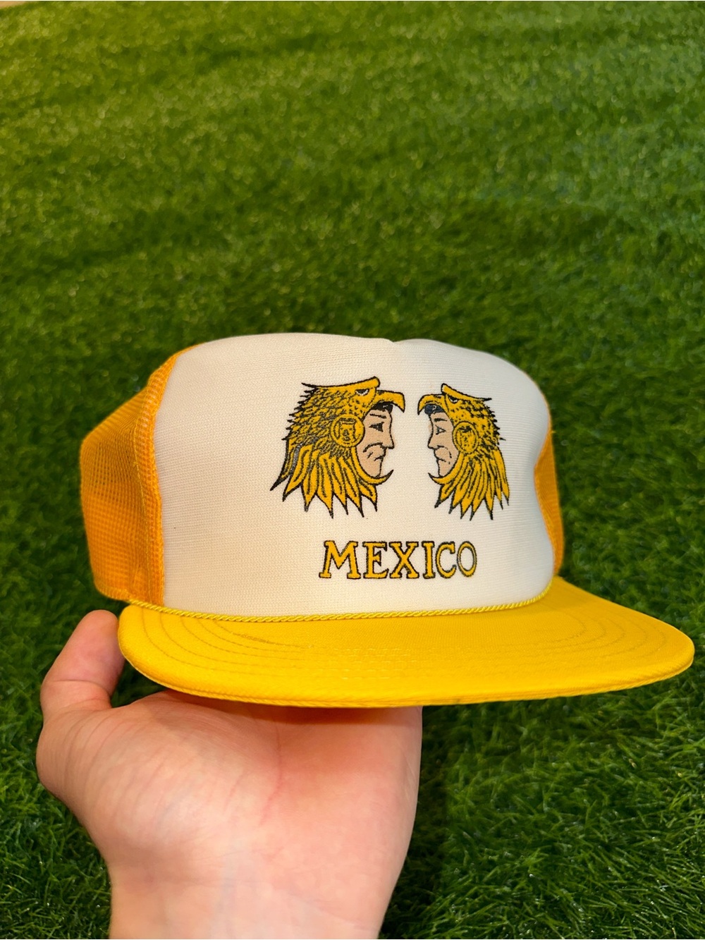 Vintage eagle design Mexico Trucker Hat adjustable